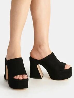🆕{Coach} Bobi Suede Platform Slide Sandals